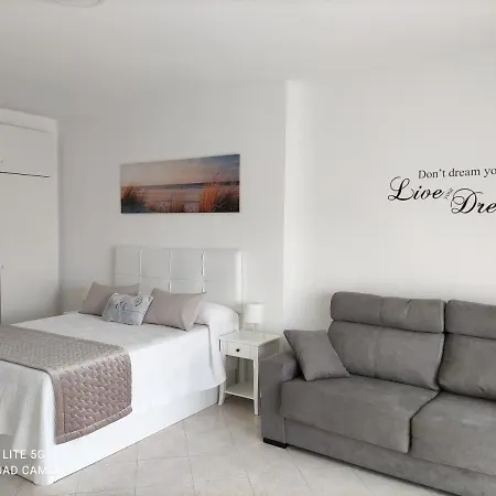 Benalsuite Estudio, Piscina Y Playa En Benalbeach, Benalmadena Exterior photo