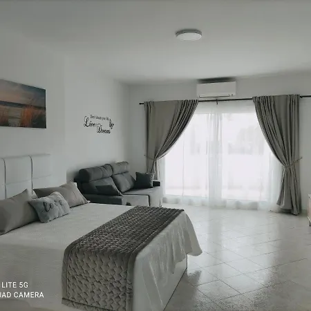 Benalsuite Estudio, Piscina Y Playa En Benalbeach, Benalmadena Exterior photo